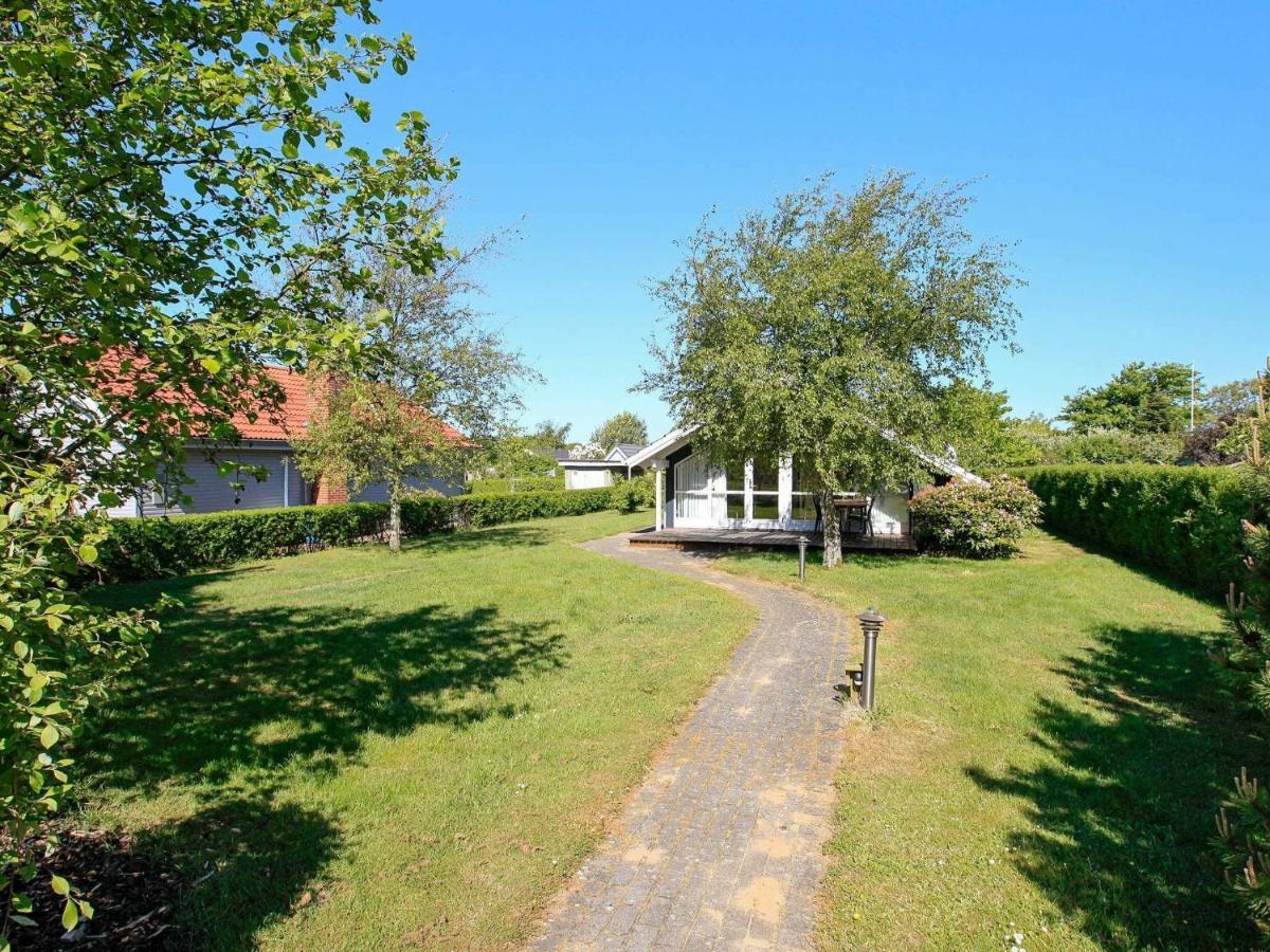 5 Person Holiday Home In Esbjerg V Habitación foto